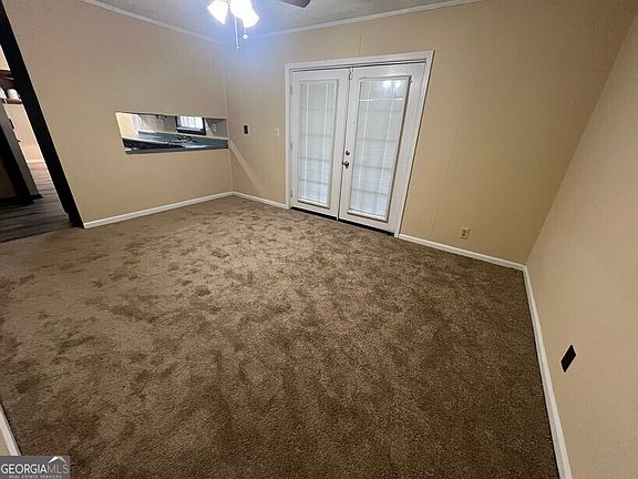 4th image of 137 Amberwood Cir SE