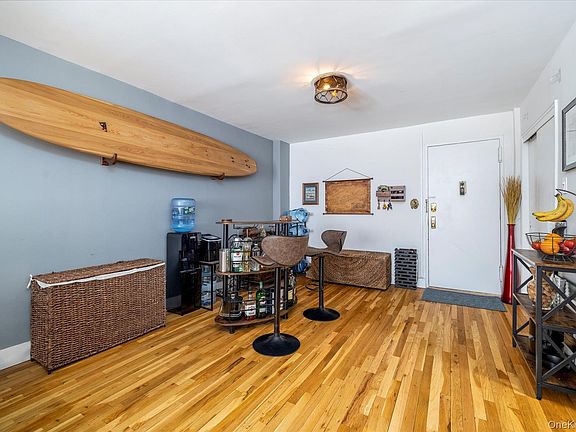 4th image of 522 Shore Road #4A