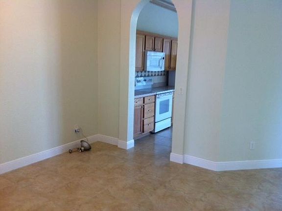 3rd image of 17581 SE 119th Cir