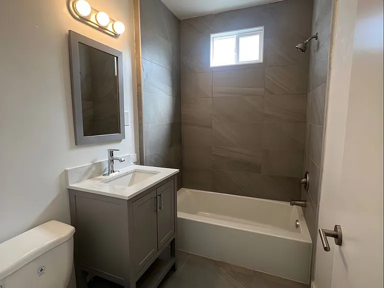 5760 Morley St — Photo 7
