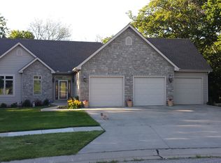 2632 SE Flora Ct, Topeka, KS 66605