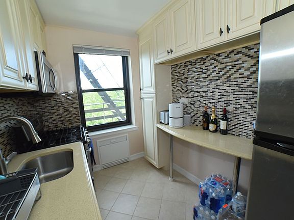 5th image of 7311 210th St APT 5N