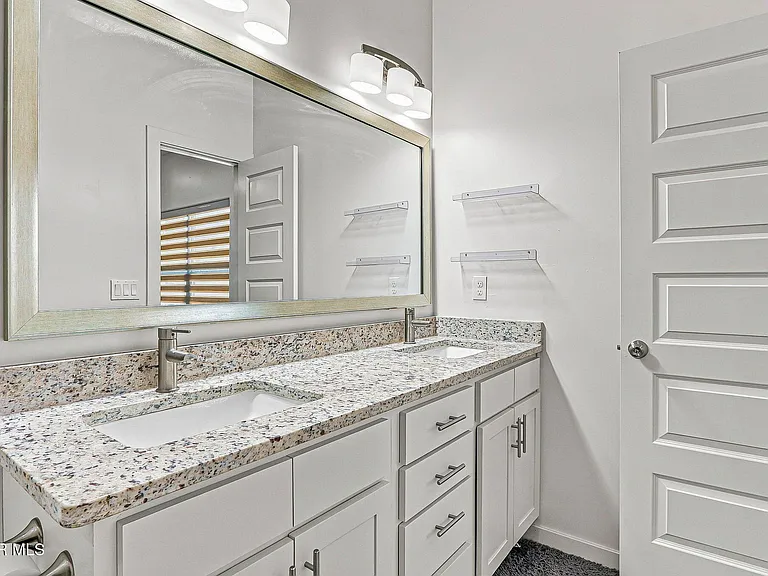14585 John McNeely Ave — Photo 36