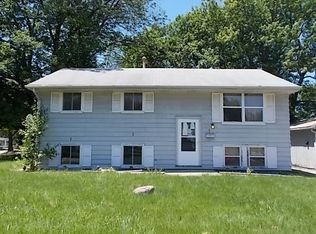 11 Tanager Dr, Decatur, IL 62526