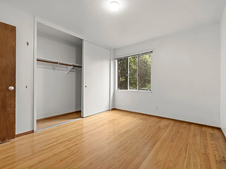 2540 Benvenue LLC — Photo 6