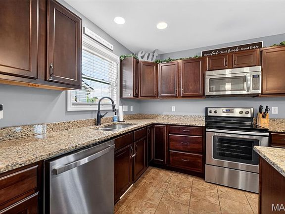 4th image of 146 Shadow Pointe Dr