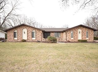 529 Timberidge Dr, Saint Peters, MO