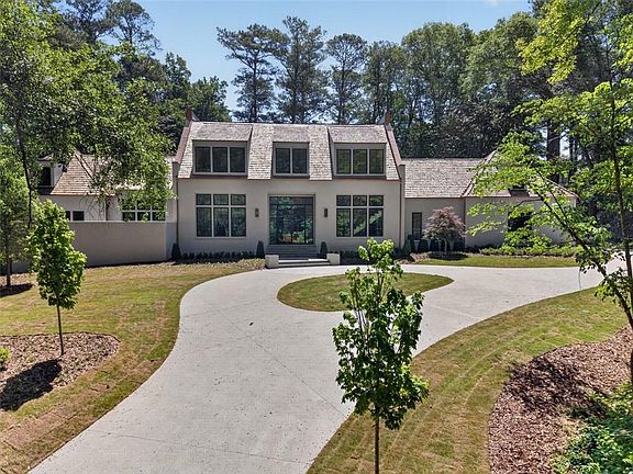 3rd image of 3563 Northside Dr NW