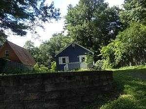 4th image of 7 Anderson Dr