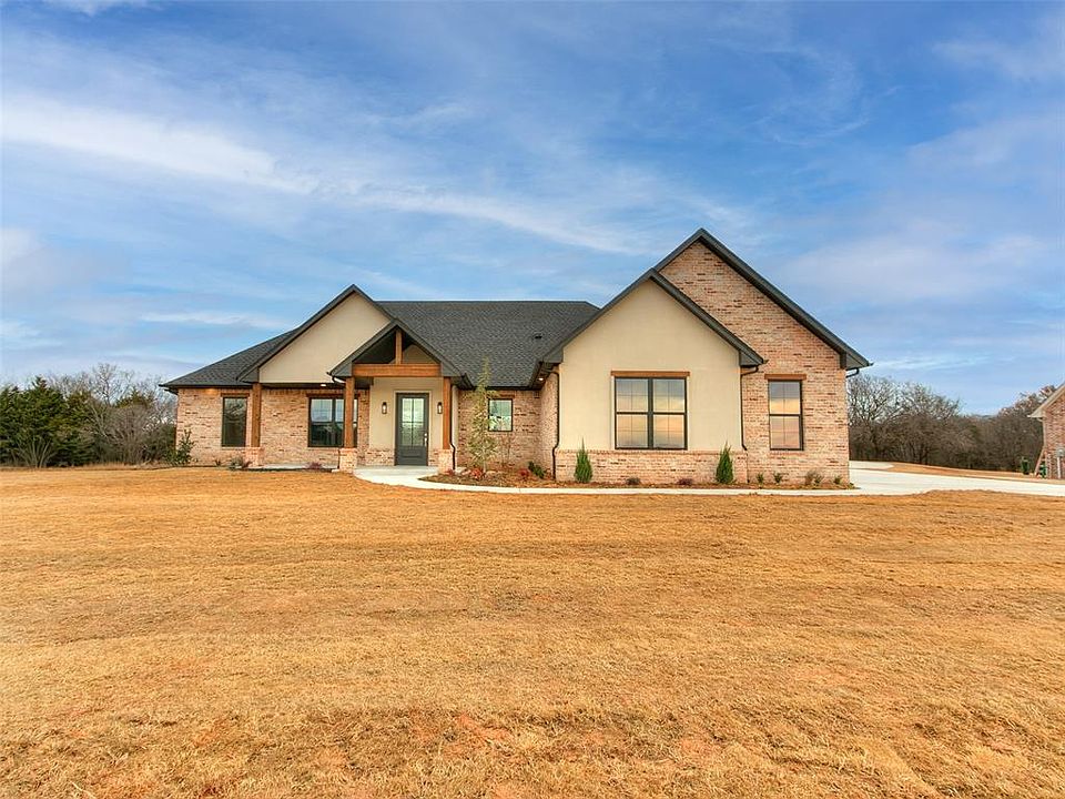1st image of 5225 Oakwood Dr
