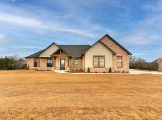 5225 Oakwood Dr, Noble, OK 73068