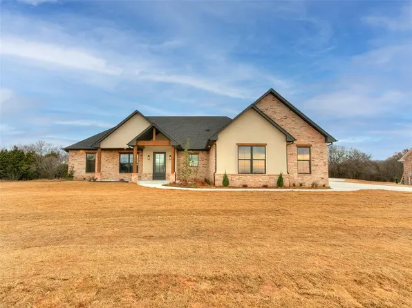 5225 Oakwood Dr, Noble, OK 73068