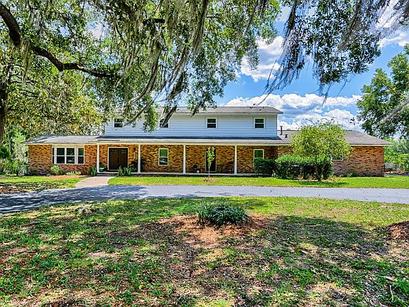 2nd image of 3021 SW 70th Ln