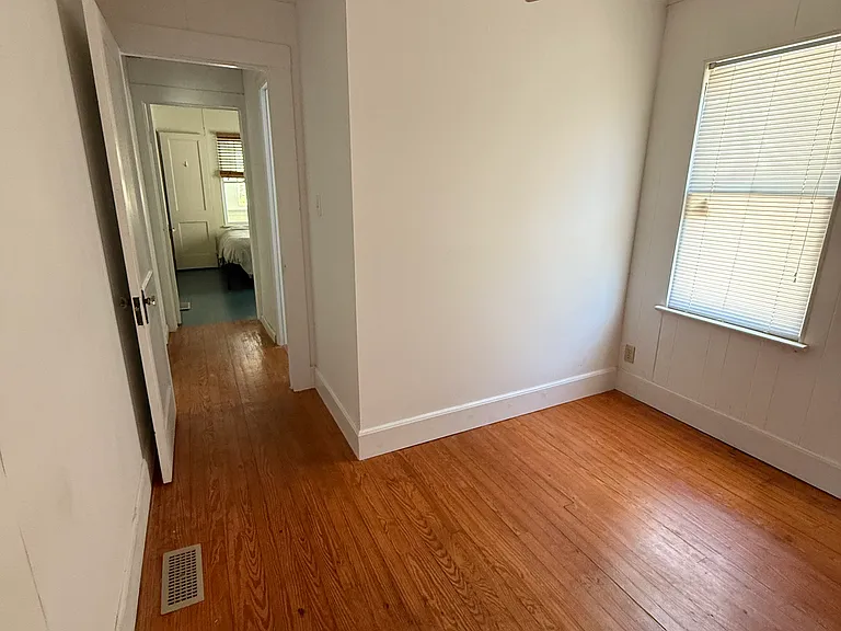 8143 Salyer Dr — Photo 5