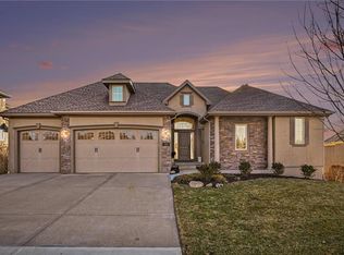 1819 NE 102nd Ter, Kansas City, MO 64155