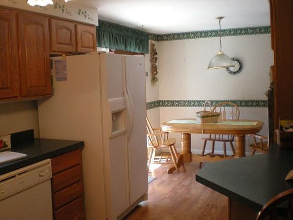 4th image of 7048 W South St