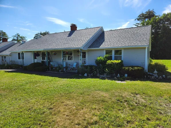 40 Woodlawn Hills #40, South Berwick, ME 03908