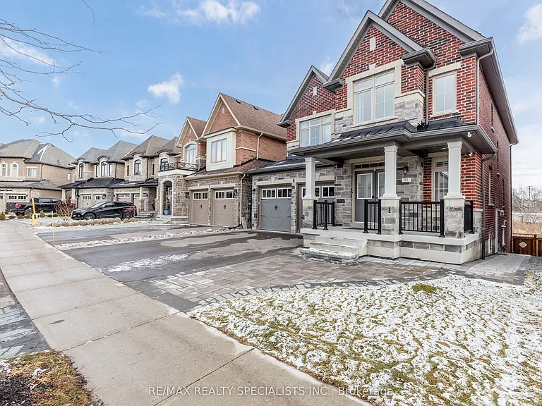 53 Ladder Cres — Photo 2