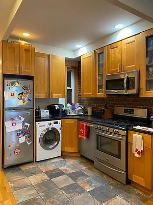 Rented by R New York | media 2