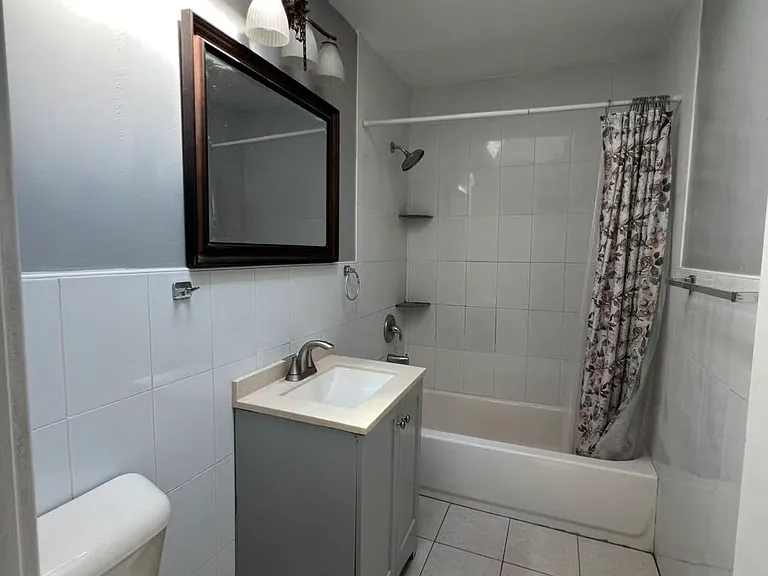 5844 Akron St — Photo 9
