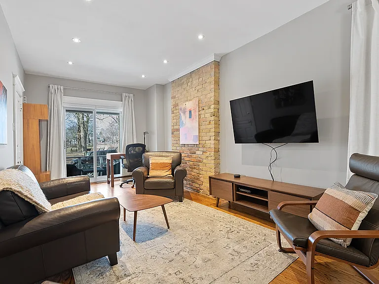 39 Lee Ave #1 — Photo 9