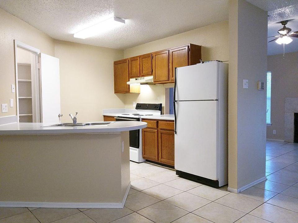 Kitchen to Living Room with a Kitchen Pass-Through/Breakfast