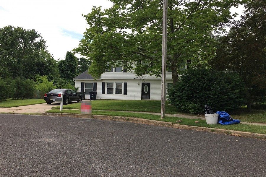2nd image of 529 Denise Ct