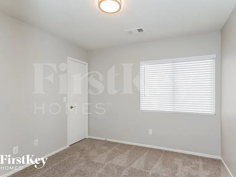10174 Pennyroyal St — Photo 11