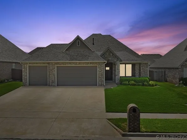 8110 N 77th Ave E, Owasso, OK 74055