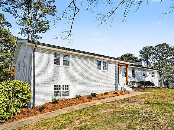 3rd image of 3680 Bells Ferry Rd NW