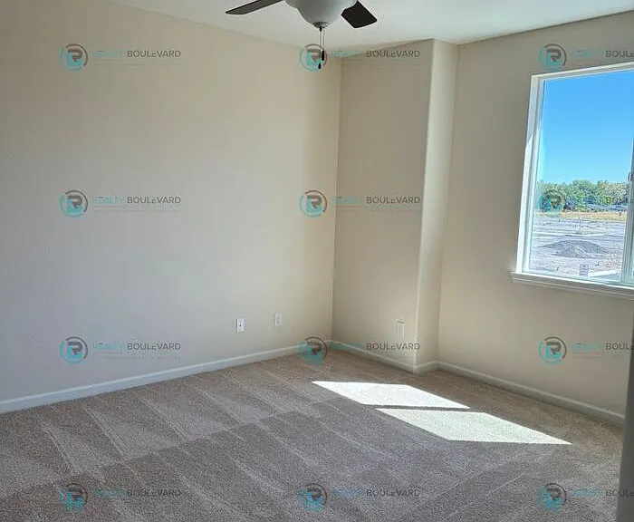 925 W End St — Photo 9