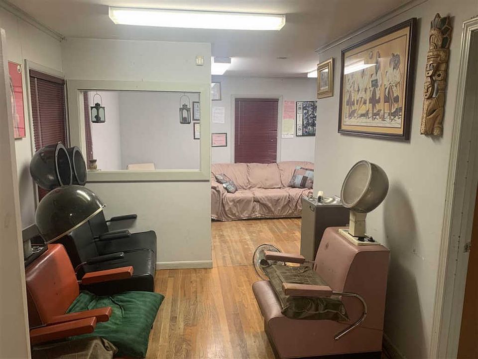 2nd image of 4221 Millbranch Rd