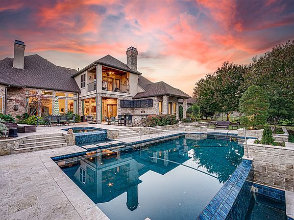 4th image of 140 Manor Dr