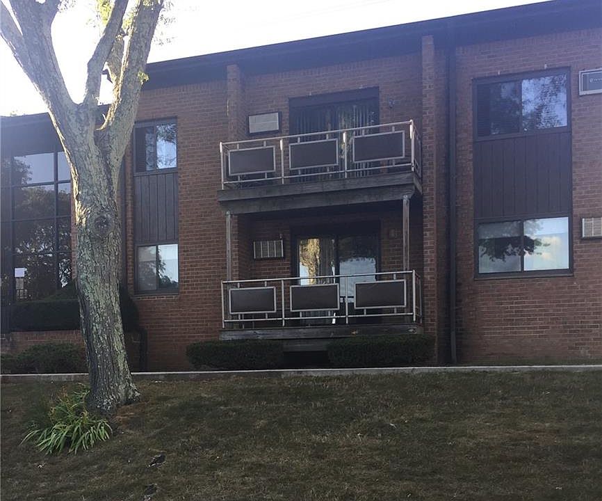 1st image of 3 Brevoort Dr APT 1D