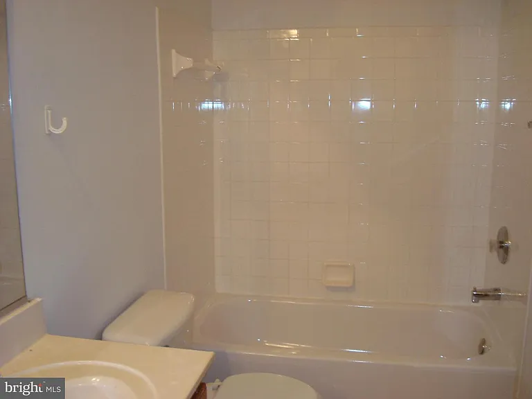 7418 Hindon Cir #B1203 — Photo 12