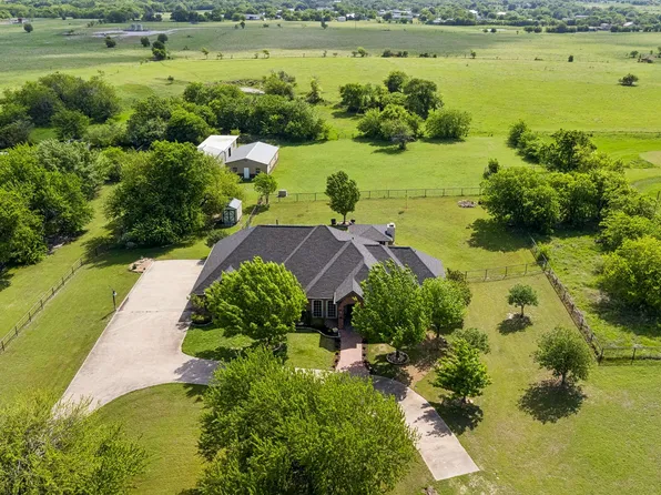 719 Joy, Rhome, TX 76078