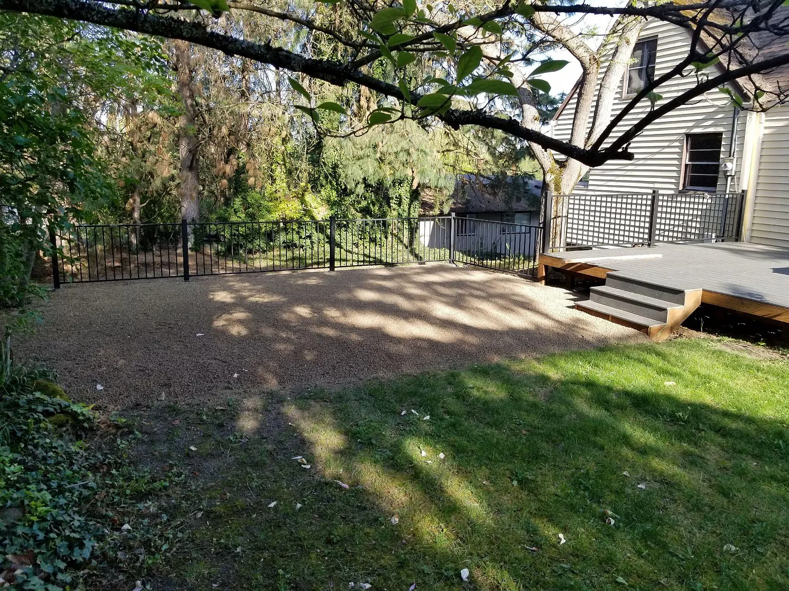 601 Valley View Dr photo 1
