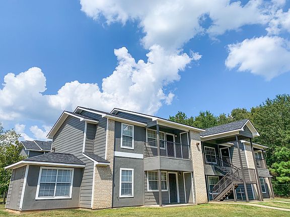 5th image of 3507 N John Redditt Dr #8-81