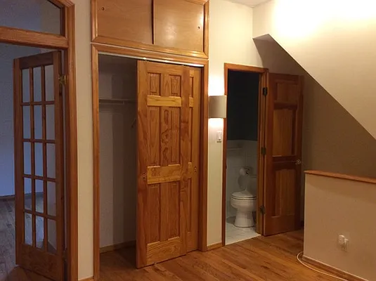 Rented by New York Realty Minimax Inc | media 31