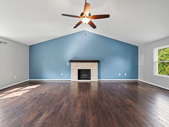 3rd image of 2656 Teaberry Ct