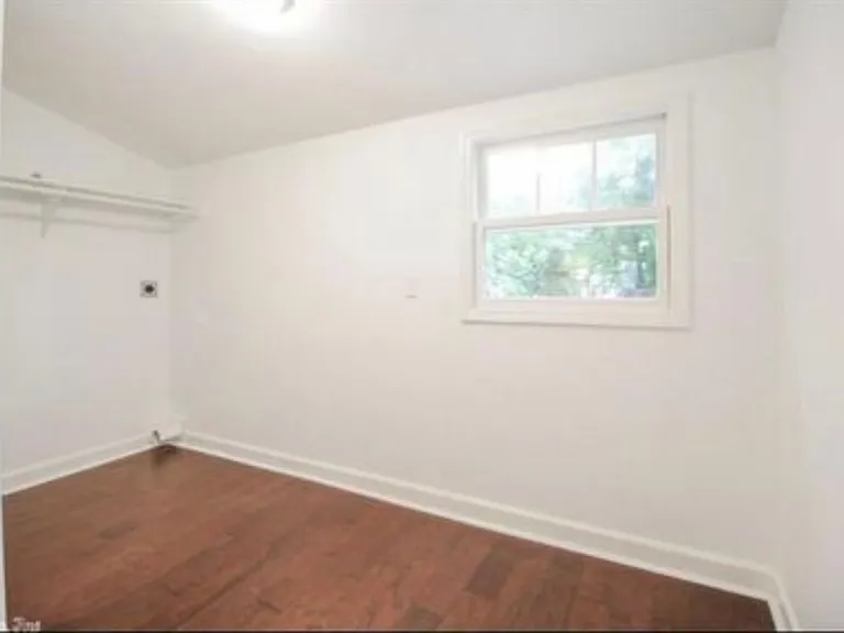 125 Melrose Cir — Photo 3