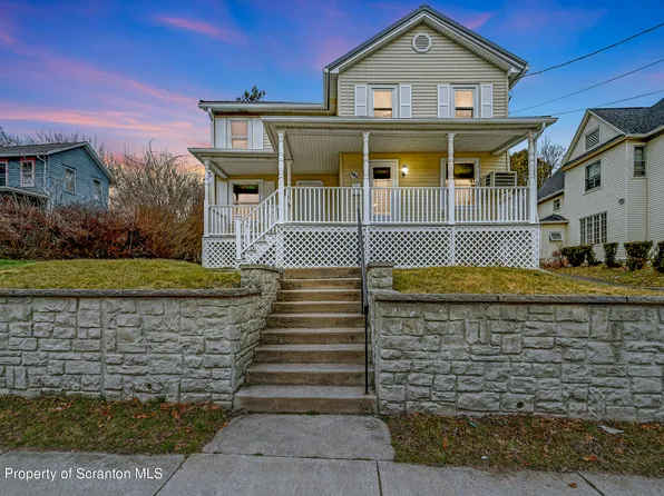 906 S Valley Ave, Olyphant, PA 18447