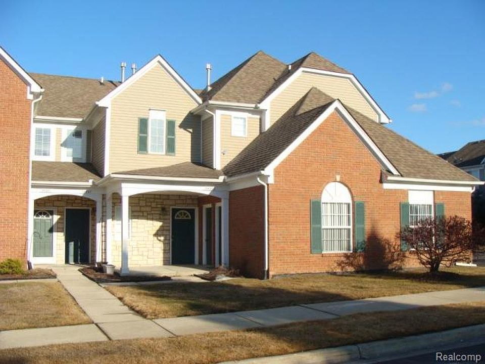 1st image of 54597 Monarch Dr