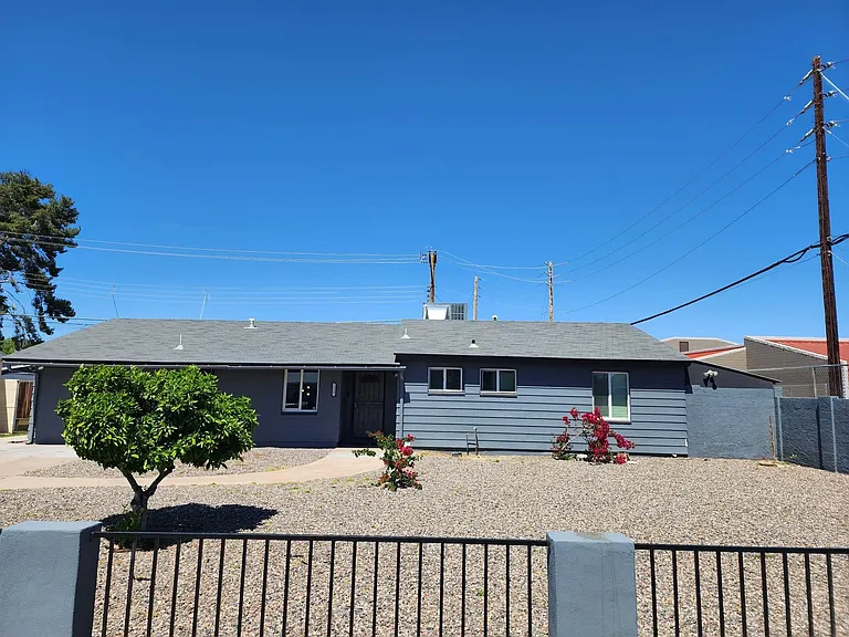 1214 W Highland Ave — Photo 64