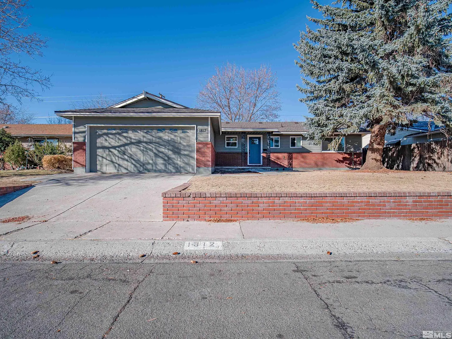 1812 Pyrenees St photo 1