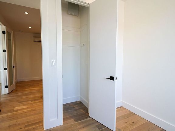 4th image of 246 Johnson Ave Penthouse 3G