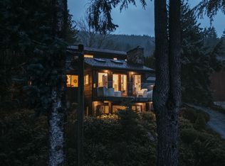 328 Monteray Ave, North Vancouver, BC V7N3E6