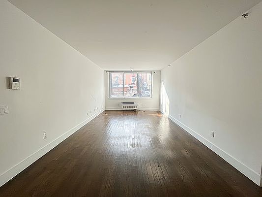 4th image of 178 E 117th St APT 2A