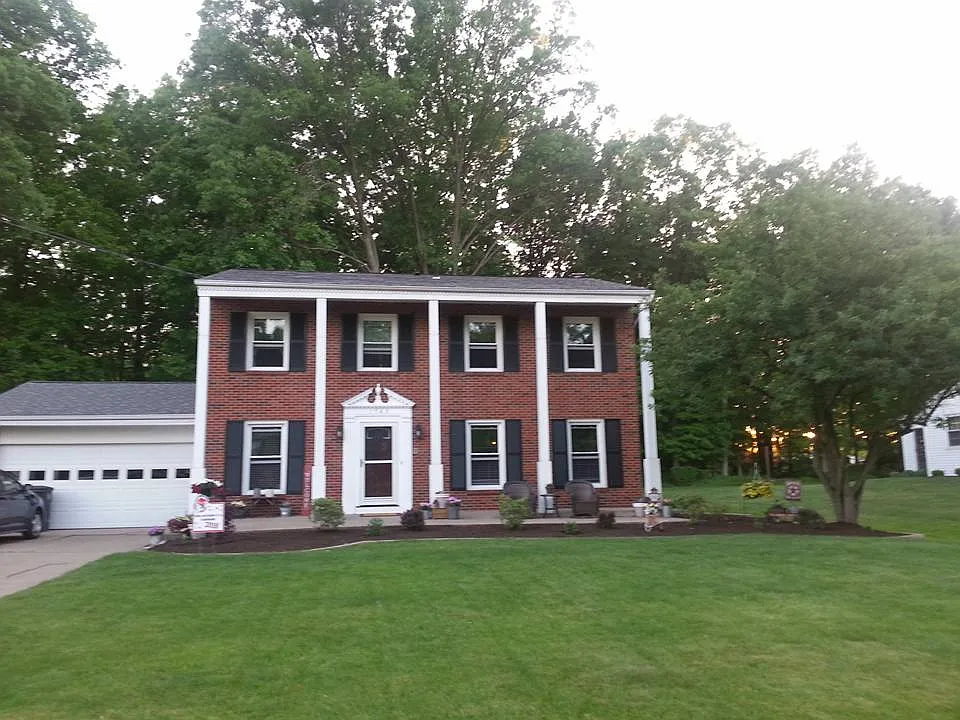 1763 Coventry Ave NE photo 1