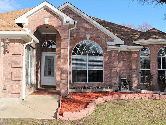 2nd image of 103 E Lynn Creek Dr
